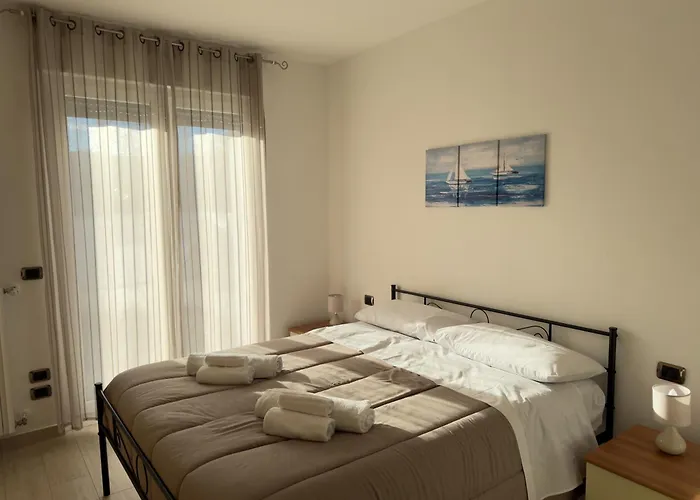 Garden Apartment- Near Appartement *