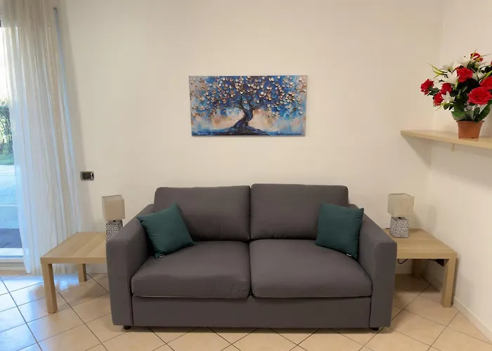 Garden Apartment- Near Apartamento Como