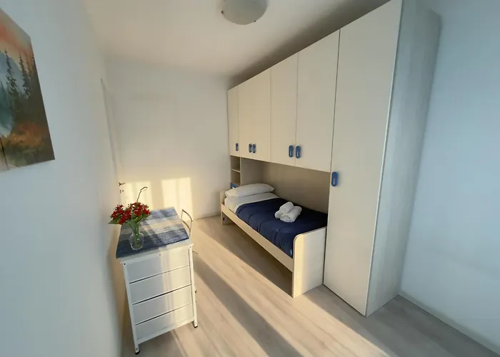 Garden Apartment- Near Appartamento